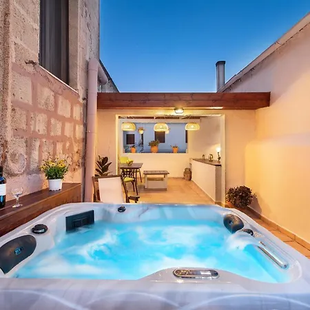Astero Apartament